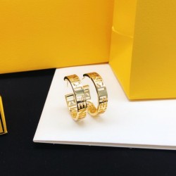 Always sold out at the end of the year Earrings 2023SS FENDI Fendi